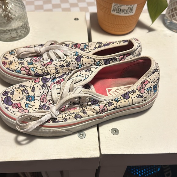 Hello Kitty vans - Picture 4 of 10